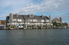 Harbour Island 21C townhouse